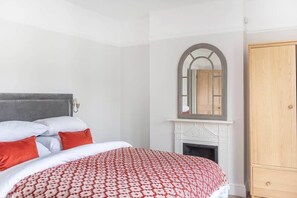 2 Schlafzimmer, Bügeleisen/Bügelbrett, Reisekinderbett, WLAN