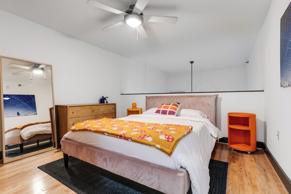 1 bedroom, iron/ironing board, WiFi, bed sheets