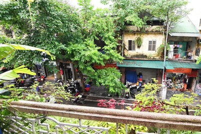 Cozy balcony/ Street view/ Old Quarter central/ Sunny Homestay