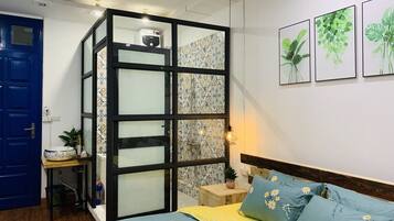 1 bedroom, desk, iron/ironing board, free WiFi