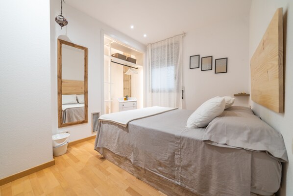 4 Schlafzimmer, Bügeleisen/Bügelbrett, WLAN