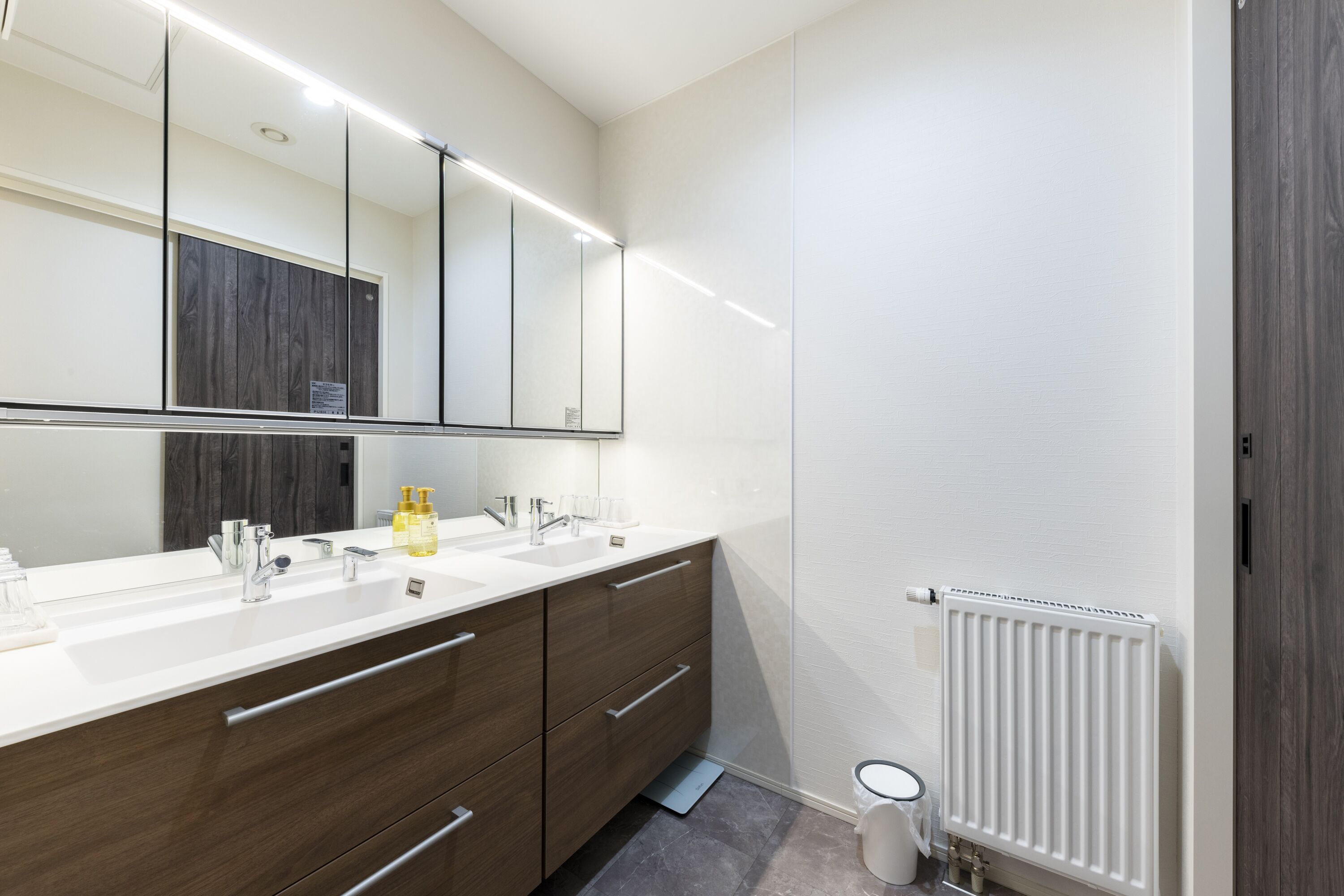 Luxury Villa | Bilik Mandi | Kelengkapan dandanan diri percuma, pengering rambut, selipar, bidet 