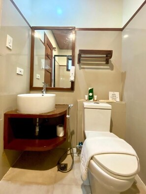 Standard Twin Room, Garden View | Bathroom | Shower, free toiletries, hair dryer, slippers - The Nest El Nido Beach Resort (El Nido)