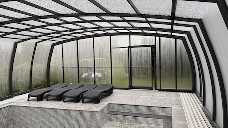 Spa. LedowoHouse New Industrial Style up to 15 guests, kids friendly, own golf course