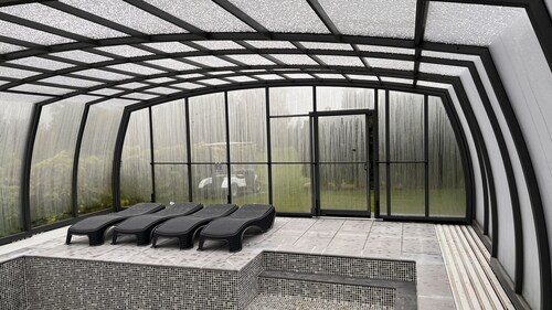 LedowoHouse New Industrial Style up to 15 guests, kids friendly, own golf course