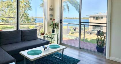 Cosy unit with delightful park and water views. Perfect for a family holiday!