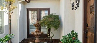 This guest house is a 1 bedroom(s), 1 bathrooms, located in Chico, CA.