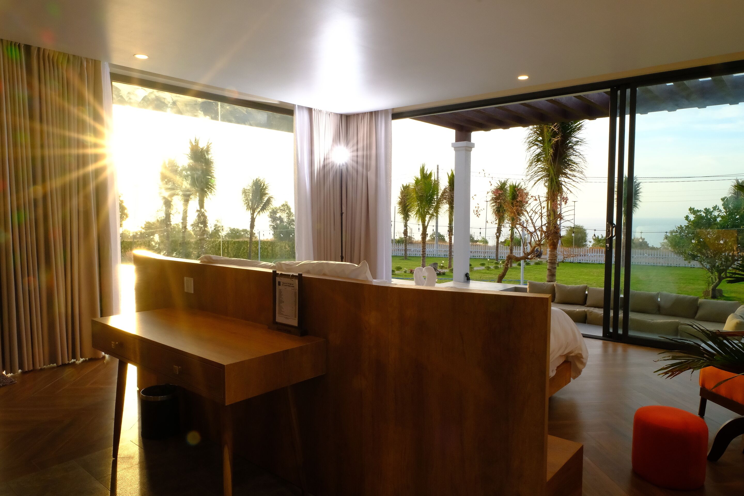 Hypo-allergenic bedding, minibar, in-room safe, individually decorated