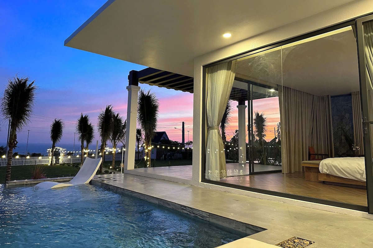 Ropa de cama hipoalergénica, minibar, caja fuerte