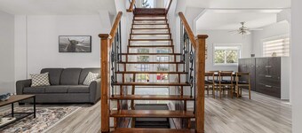Modern Home in Leeds & Thousand Islands