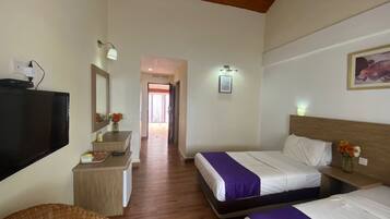 Iron/ironing board, free WiFi