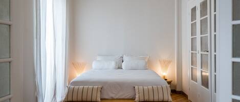 2 chambres, fer et planche à repasser, Wi-Fi gratuit, draps fournis