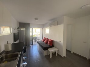 Interior - Cozy Apartment in the center of Puerto Rico a few steps from the sea (Puerto Rico de Gran Canaria)