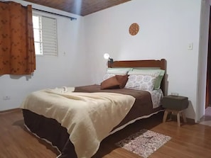 3 quartos, Wi-Fi de cortesia, roupa de cama