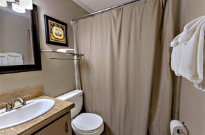 Hårtørrer, håndklæder