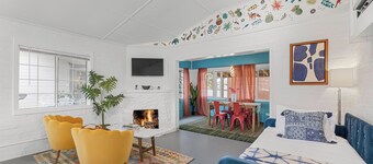 Fable by Avantstay 2 Unique Spaces, w/ Bowling, Hot Tub, Fire Pit, Large Yard