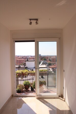 Interior - Contemporary apartment in the beating heart of Bologna with amazing skyline view (Bologna)