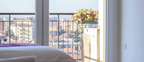 3 quartos, cofres nos quartos, escrivaninha, Wi-Fi de cortesia