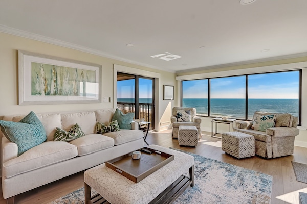 Oceanfront Living Room Designed with Style and Comfort in Mind