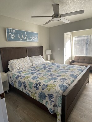 3 chambres, bureau, Wi-Fi gratuit, draps fournis