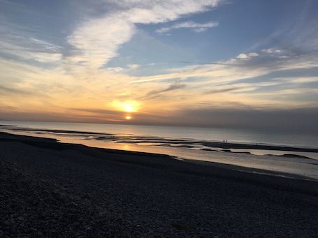 Beach. Une Petite Maison de Pêcheur