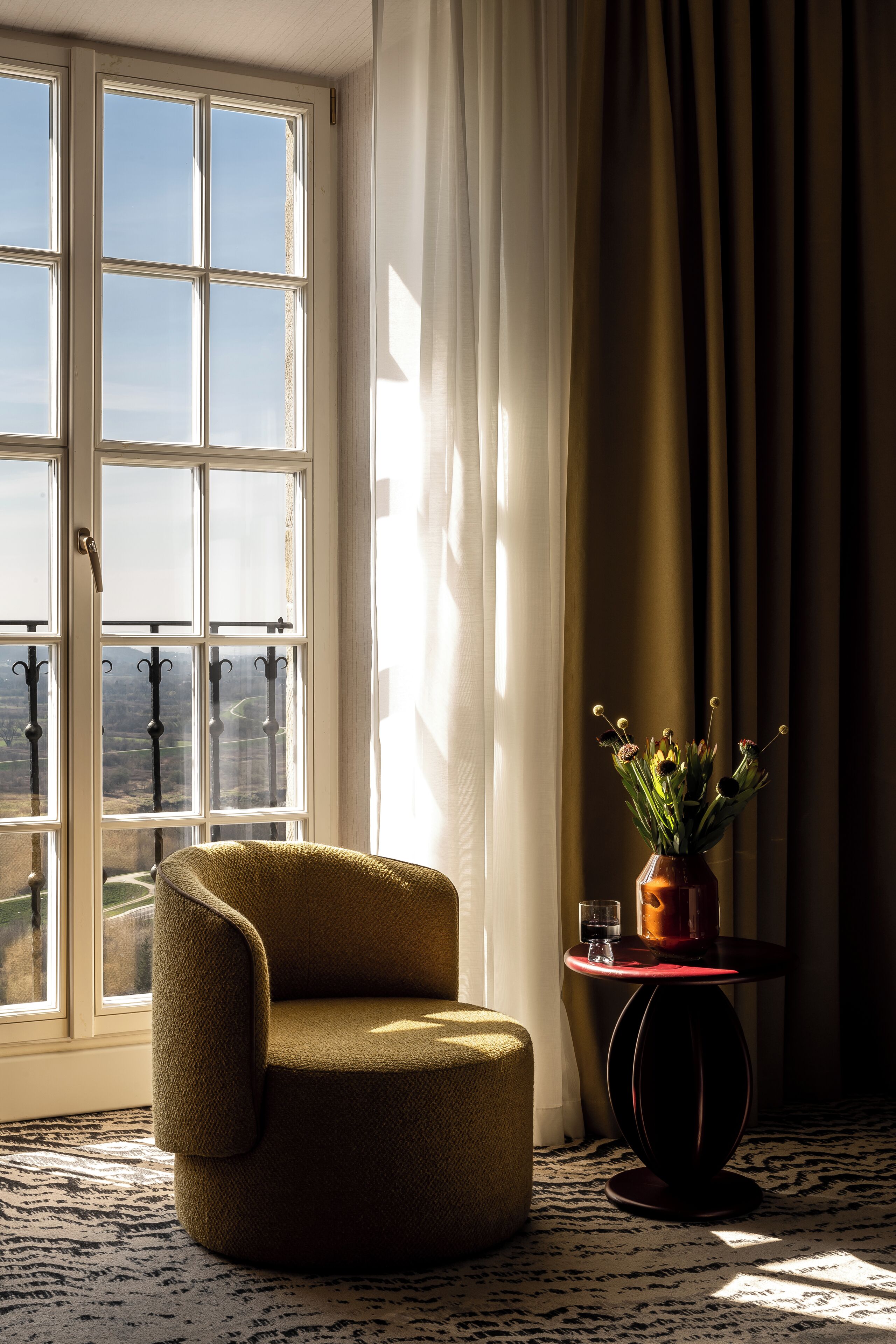 premium view | 1 bedroom, premium bedding, minibar, in-room safe