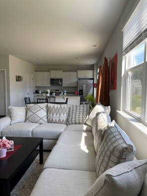 Interior - Built 2023 4 bed house, owner will be staying on property in 4th master bed room (Summerville)