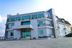 Front of property - Continental Hotel by Heritage Group (Akure)