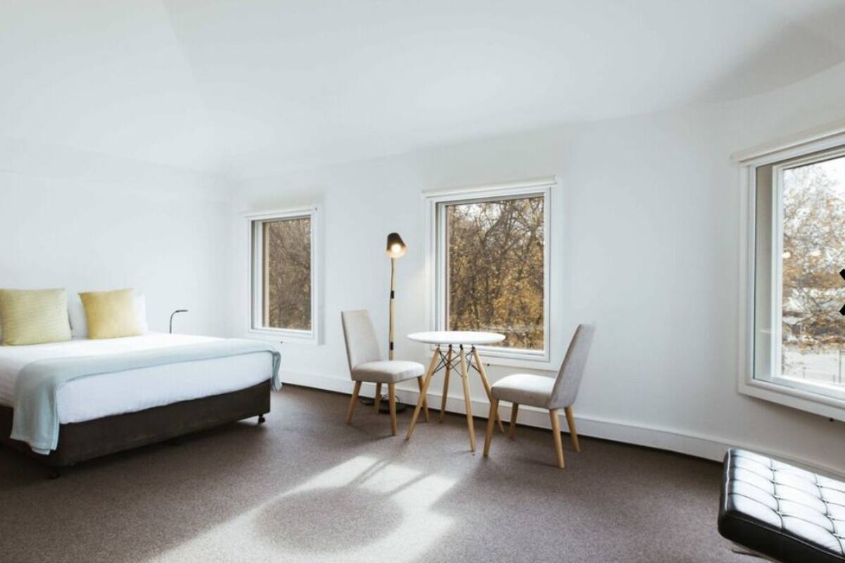 Chambres insonorisées, fer et planche à repasser, Wi-Fi gratuit