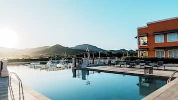 Piscina all'aperto