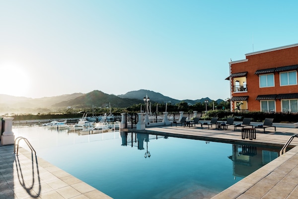 Udendørs pool