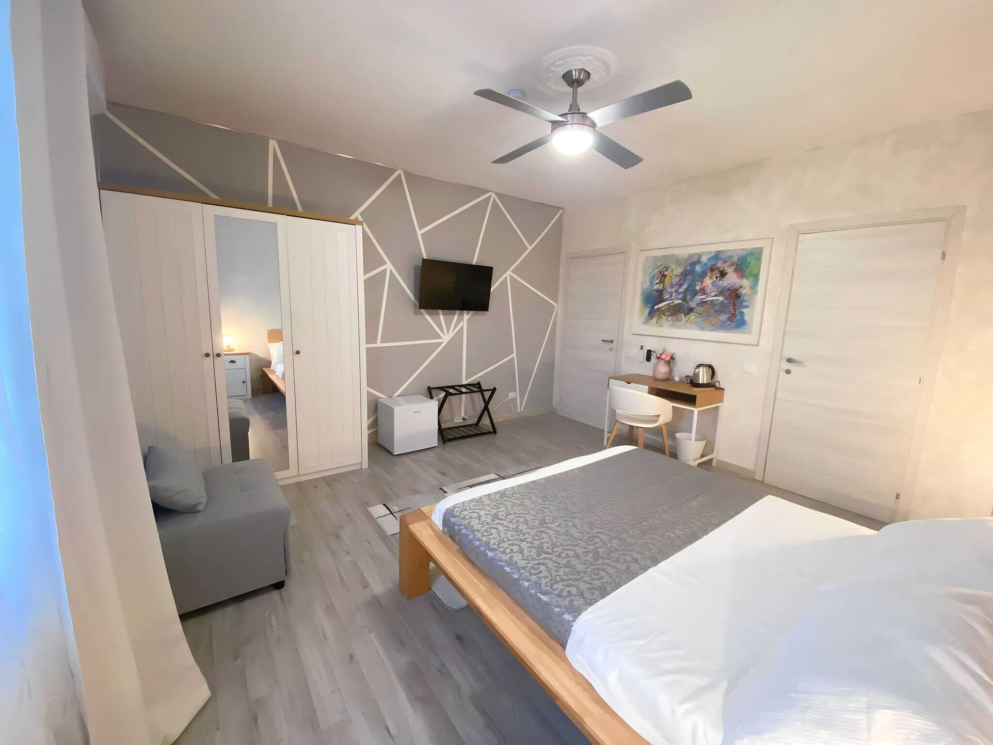 Deluxe Double Room | Minibar, in-room safe, free WiFi