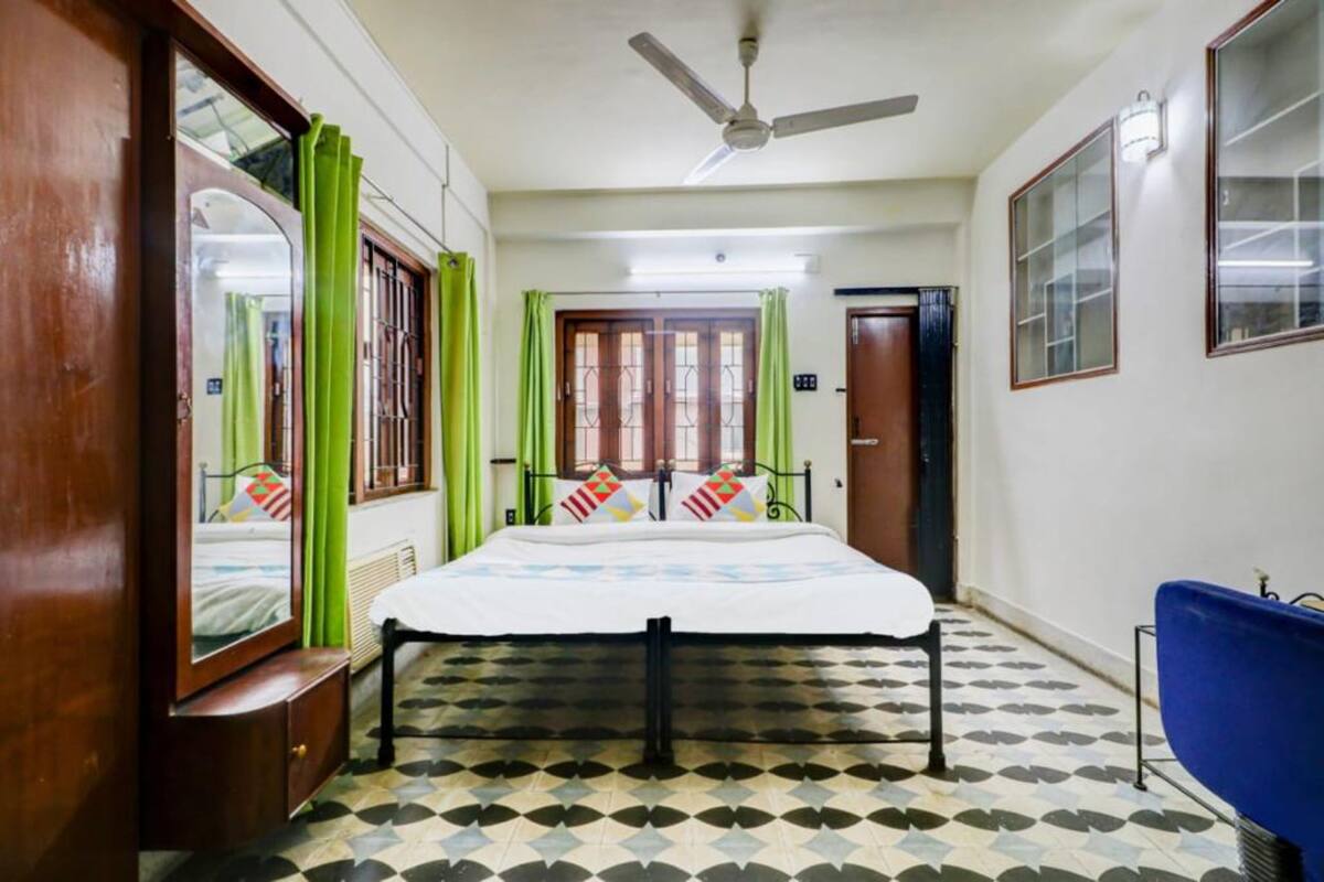 Deluxe Double Room, City View | Free WiFi, bed sheets