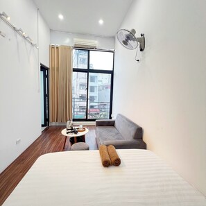 Quarto casal panorâmico | Individualmente decorados, individualmente mobiliados, escrivaninha