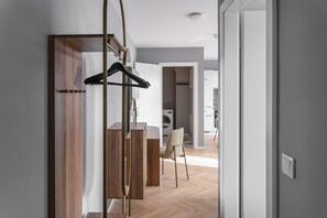 Ropa de cama de alta calidad, colchones viscoelásticos, caja fuerte