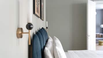 XL 1 Bedroom Apartment and 2 Sofa Beds | Premium bedding, memory foam beds, in-room safe, desk