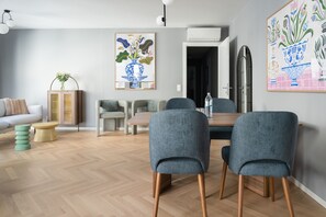 XL 2 Bedroom Apartment with AC | Premium bedding, memory foam beds, in-room safe, desk - Numa Vienna Terra (Vienna)