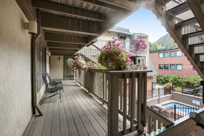 Bañera de hidromasaje exterior