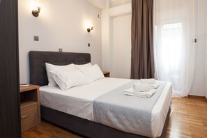 Apartment | Iron/ironing board, free WiFi