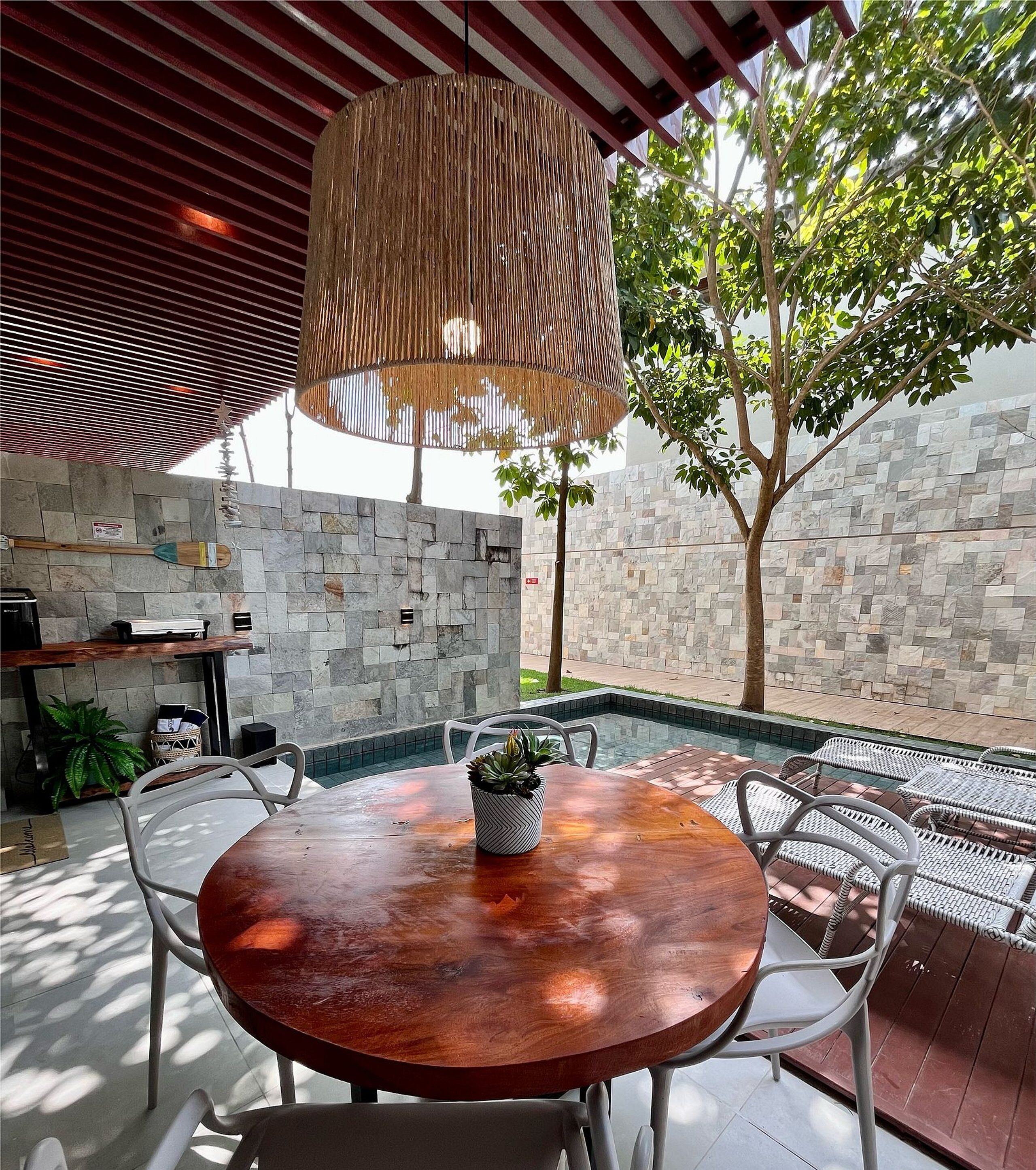 Apartment | Outdoor dining