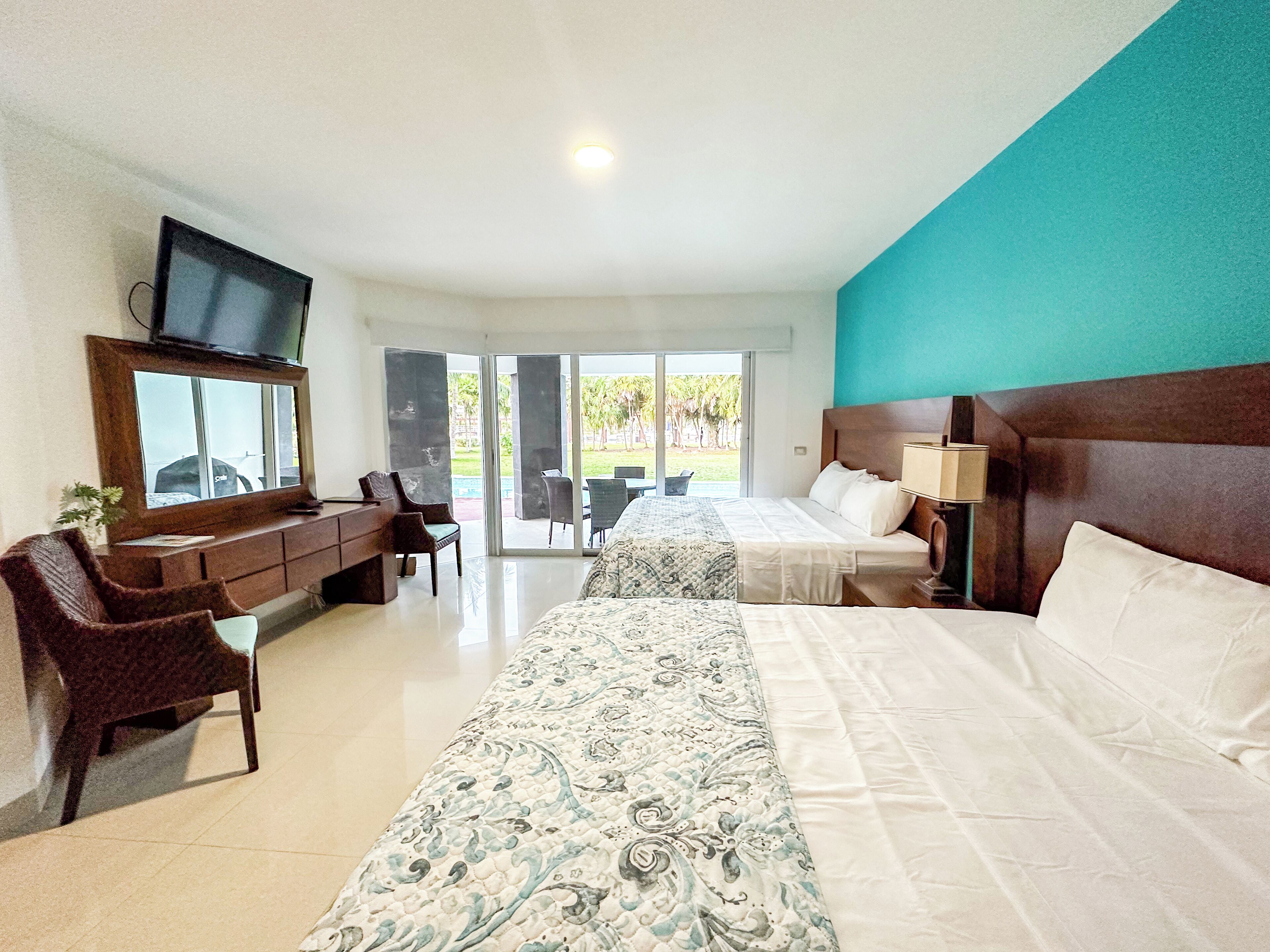 Egyptian cotton sheets, premium bedding, down duvets, Tempur-Pedic beds