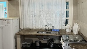 家庭公寓, 多張床 | 私人廚房 | 雪櫃、微波爐、焗爐、廚房用具/餐具/器皿