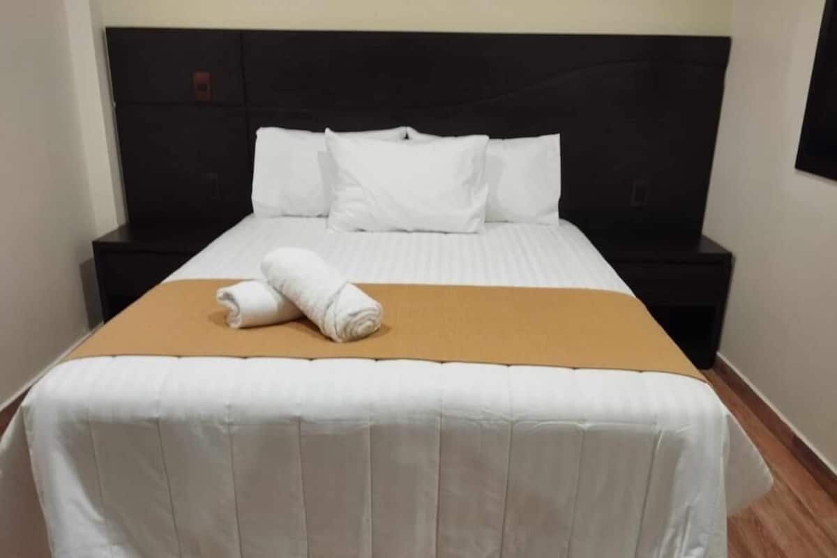 Estudi en suite Elite | Minibar, caixa forta a l'habitació, escriptori i wifi gratuïta 