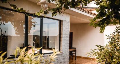 Cozy Vina Kobal / Kobal Family Estate Apartments in Štanjel, Karst