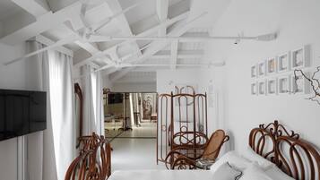 Junior Room | 1 bedroom, Egyptian cotton sheets, premium bedding, down comforters