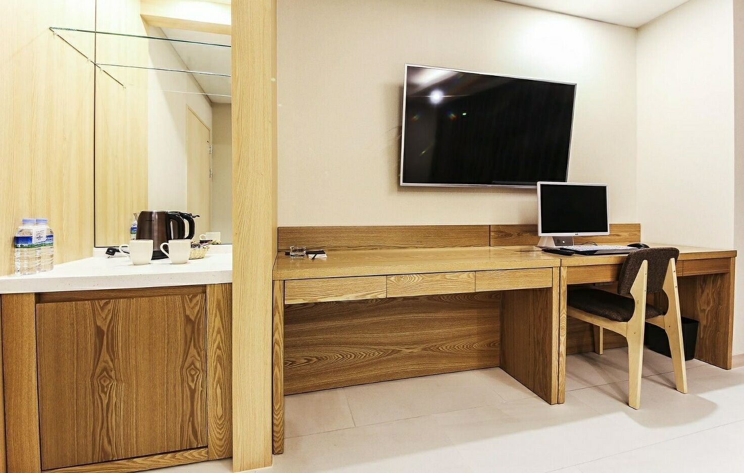 Doppia Deluxe | Con stile personalizzato, una scrivania, postazione laptop