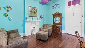 Standard Suite | Living area - La Belle Esplanade (New Orleans)