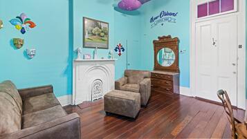 Standard Suite | Living area