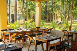 Café da manhã, almoço e jantar