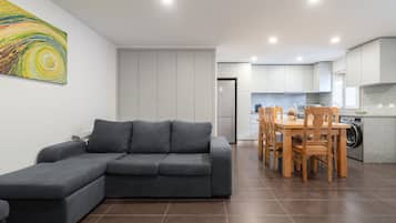 Family House | Living area | 42-inch flat-screen TV with cable channels, TV